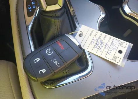 2022 Jeep Grand Cherokee Wk Laredo E 4X4 z USA, uszkodzony, nr VIN 1C4RJFAG8NC162998